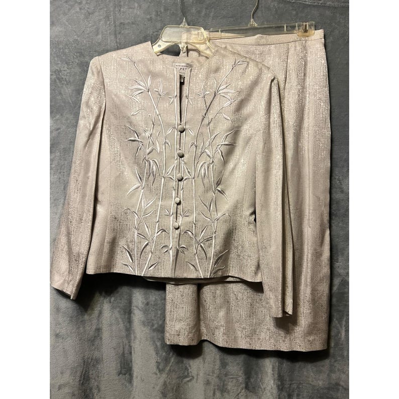 Adrianna Papell Silk Bamboo Embroidered Jacket Skirt Suit Set Size 8 image 1
