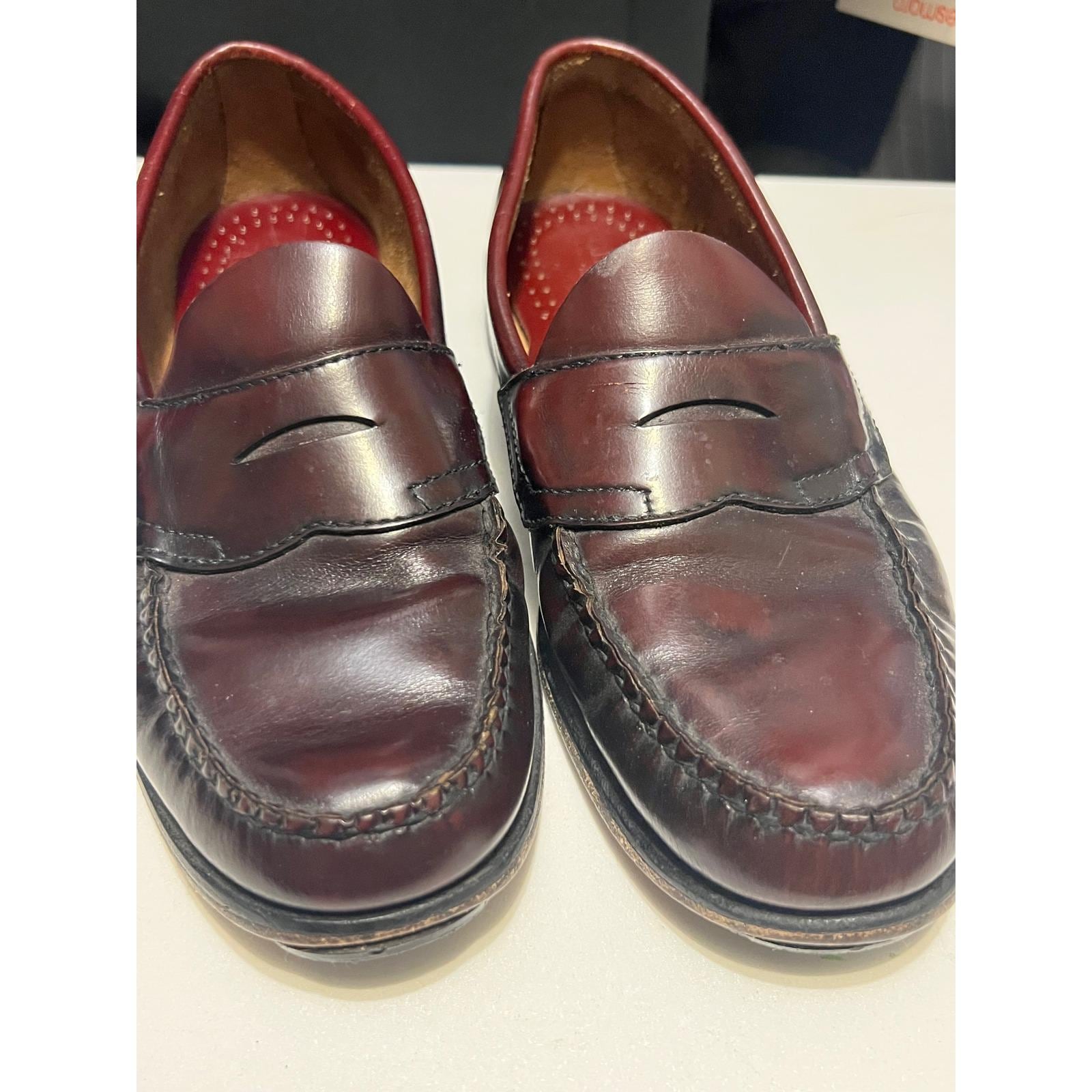 Men’s Penny Loafer. 10D. Never worn excellent condition. Leather lined. Men Dark Brown Penny Loafer | Handsewn Company main image 3