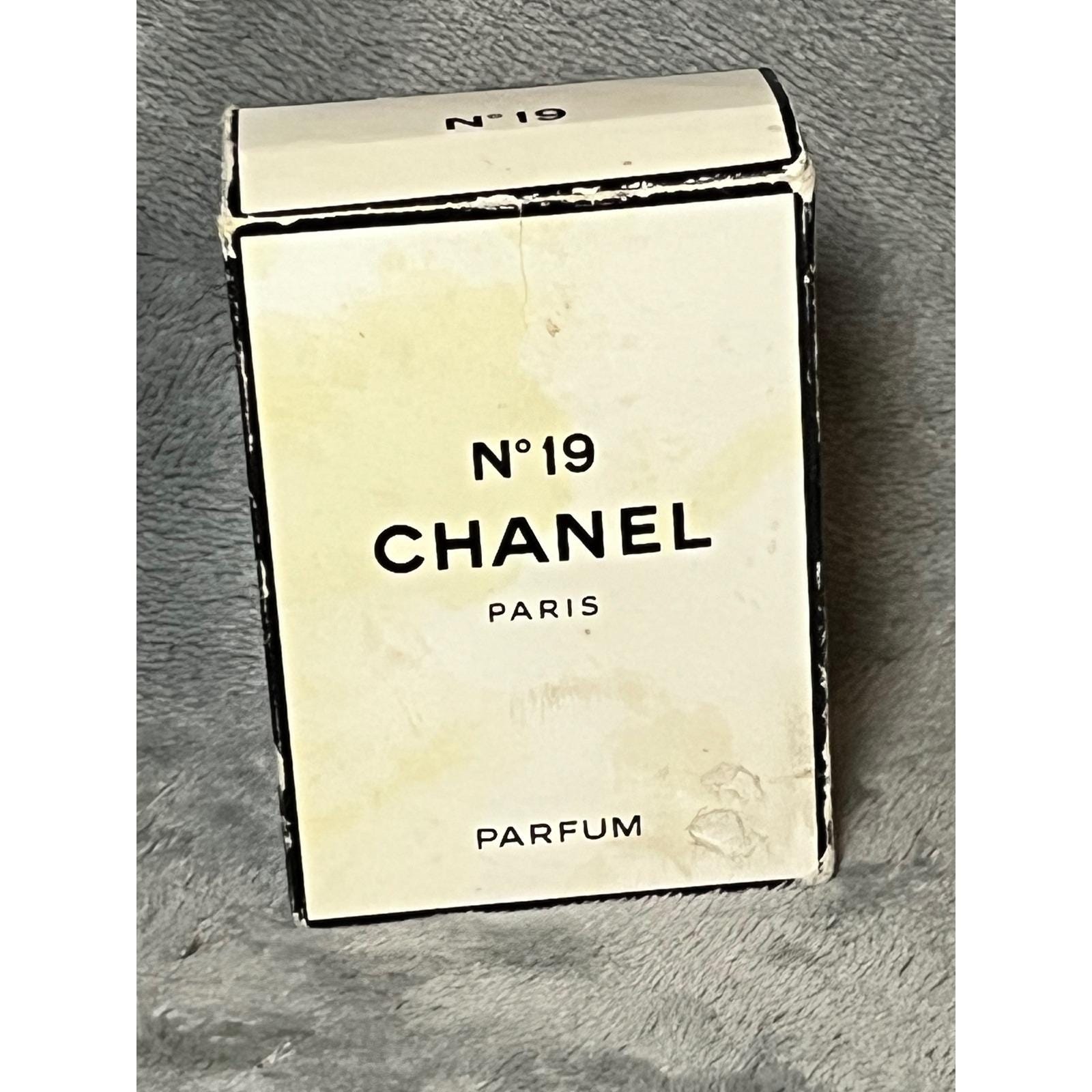 Vintage Chanel No 19 Parfum 14ml Bottle W Box French Perfume