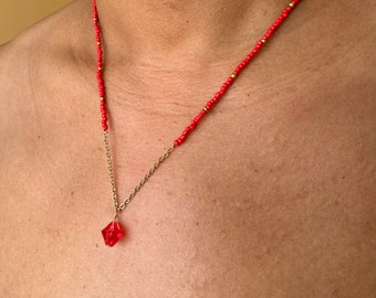 Collier en perles de rocaille | rouge et doré avec chaine doré | fait main