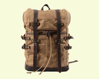 Your Versatile Travel Companion: Premium Canvas and Leather Backpack
