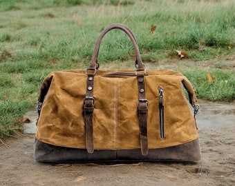 Vintage Canvas Travel Duffel with Leather Details - Handcrafted Eco-Friendly Multi-Use Weekender Bag