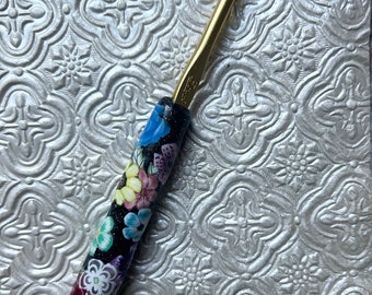 Crochet Hook, Polymer clay, Flower Garden, Size H Boye