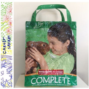 Wiederverwendbare Markt Tote ein Mädchen und ihr Hase Recycling-Einkaufstasche von CarterSafari Bild 1