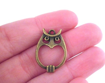 Small brass owl pendant charms 24x17mm, pick your amount, D249