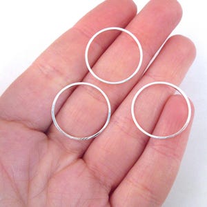 25 connettori a cerchio aperto da 20 mm placcati argento, ciondoli rotondi con anello di collegamento, F213