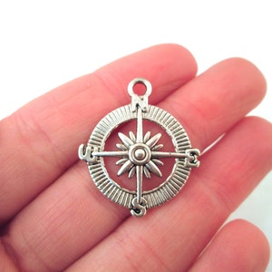 6 compass charms, silver plated round pendant 25x30mm, D110
