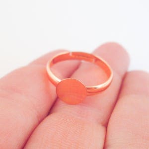 5 or 10 Pieces 8mm Round Glue On Rose Gold Plated adjustable finger ring base blanks, Diy jewelry findings, pick your amount A286