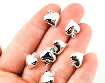 10 dijes de corazón hinchado bañados en plata, 9 x 11 mm, colgante de doble cara L136