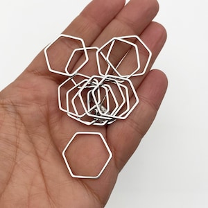 Twenty 20mm Silver Tone Hexagon Charm Linking Ring Connectors, Silver Hex Pendant Connecters, F173
