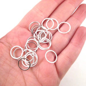 50 Silver Plated 10mm Circle Connectors, Round Linking Ring Pendant Circle Links, F209