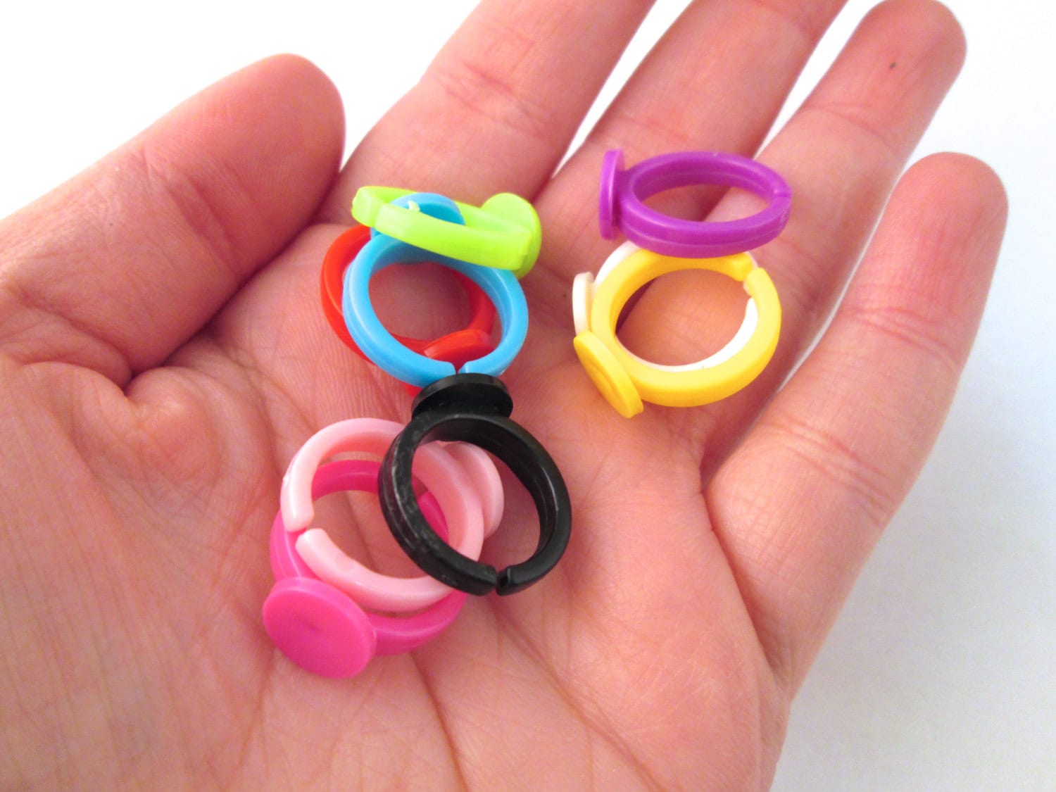 Assorted Children's Plastic Ring base with a 9mm glue pad size 3, pick your  amount, A290