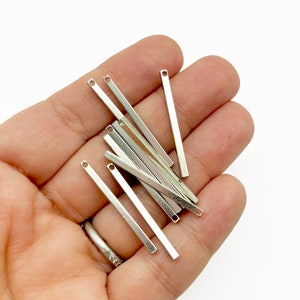 10 30 mm Srebrne zawieszki w kształcie pręta Długie zawieszki w kształcie pręta 30 x 2 mm A114