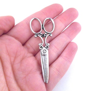 LAST IN STOCK 6 Large silver plated scissor pendant charms L201