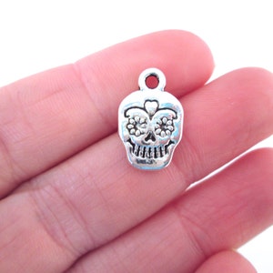 20 Silver Plated 12mm Halloween Sugar Skull Day of the Dead Charms,  Dia de Los Muertos Pendants, D104