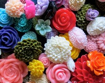 20pc. flower cabochon mix grab bag of cute Kawaii roses, mums etc... (DESTASH SALE)