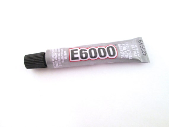 1 tube de colle artisanale E6000 taille mini .018oz (5.32ml)