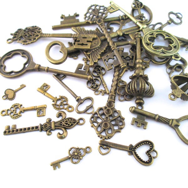 Assorted skeleton key charm grab bag mix, brass plated pendants, D174