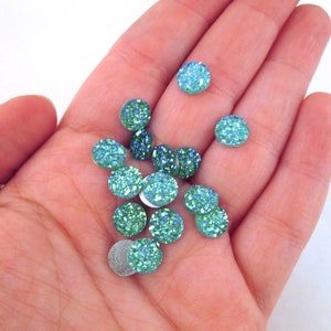 10 Blue Green 8mm Round Flatbacked Resin Druzy Cabochons, Flat Backed Acrylic Plastic Cabs H101