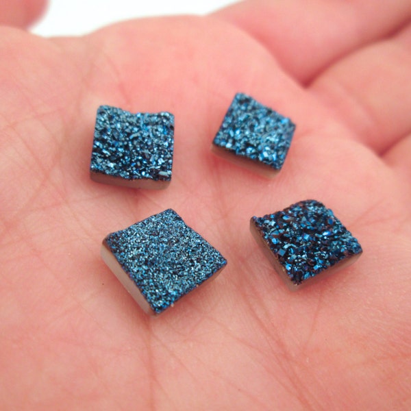 One 8mm Square Metallic Blue Druzy Cabochon L281