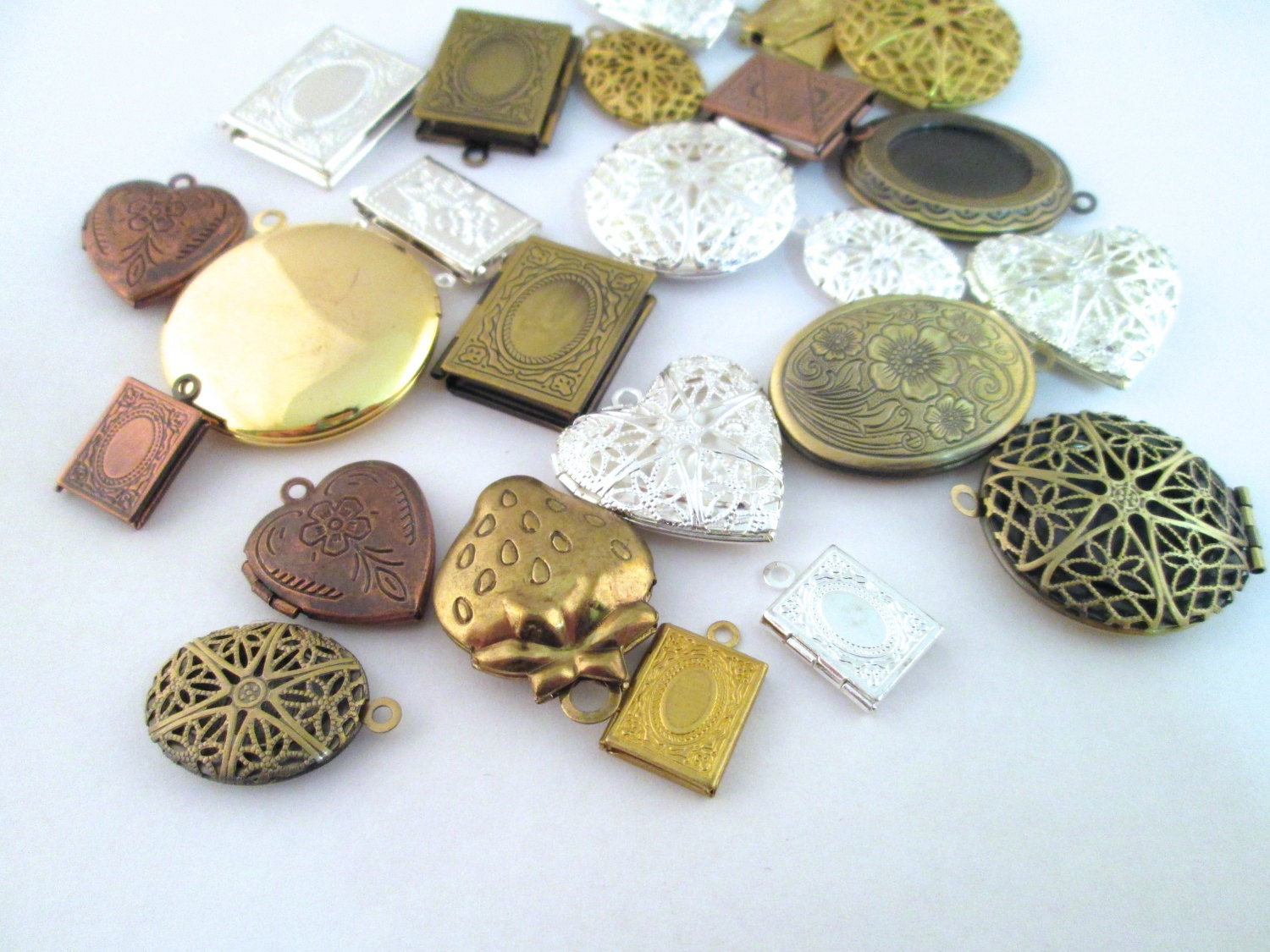 ON SALE 10 piece locket pendant grab bag, mix of silver, antique bronze, copper, raw brass, D241