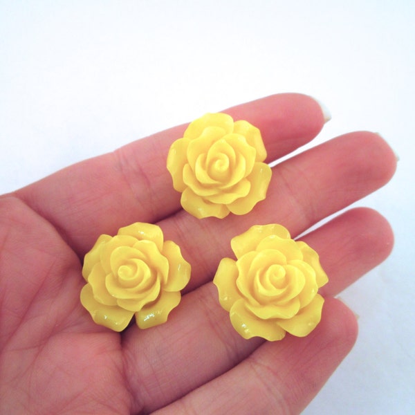 10 yellow 20mm rose cabochons