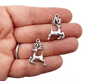 10 Silver Plated Christmas Reindeer or Deer Stag charm pendants, D140