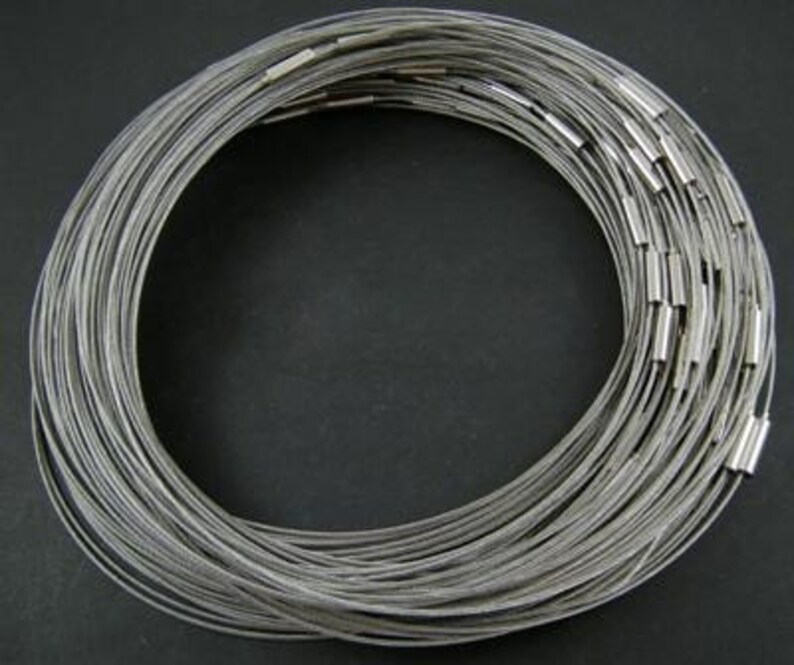 17.5 inch choker with smooth screw clasps 5 stainless steel wire necklaces perfect for scrabble tiles etc..