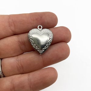 2 Stainless Steel Heart Locket Charms, Keepsake Pendants With Decorative Patterns On The Front D101