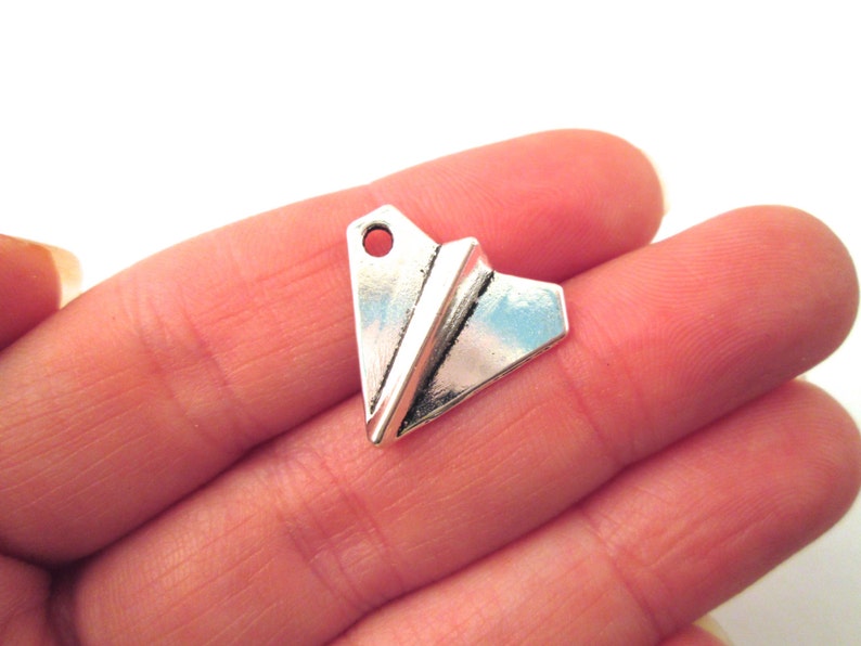 10 Silver plated paper airplane charms 17x18mm, C52 image 2