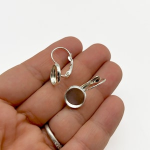10mm round bezel setting earring lever back hooks, silver plated leverback ear findings, pick your amount, earring blank bases C131