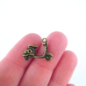 20 antique brass plated 18mm scooter charms, dark bronze vespa pendants, D93