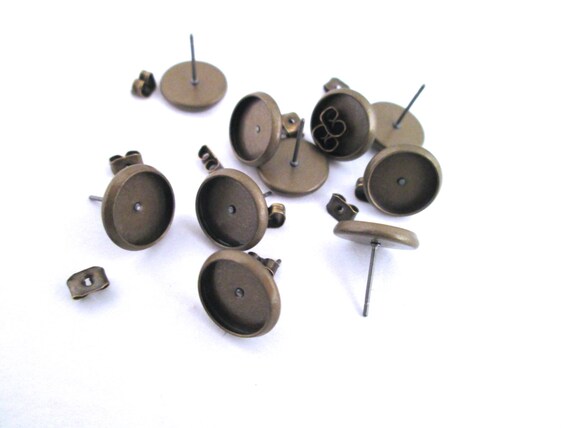 Per Un Look Unico: Orecchini A Forma Di Fiore Piccolo In Zama | GDO - Foto 11