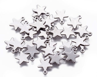 20 Stainless Steel Star Pendant Charms, A354