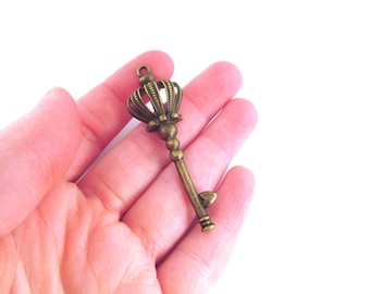 Antiek koperen sleutel hanger 53 mm, bronzen zware Victoriaanse stijl 53 x 19 mm, D171