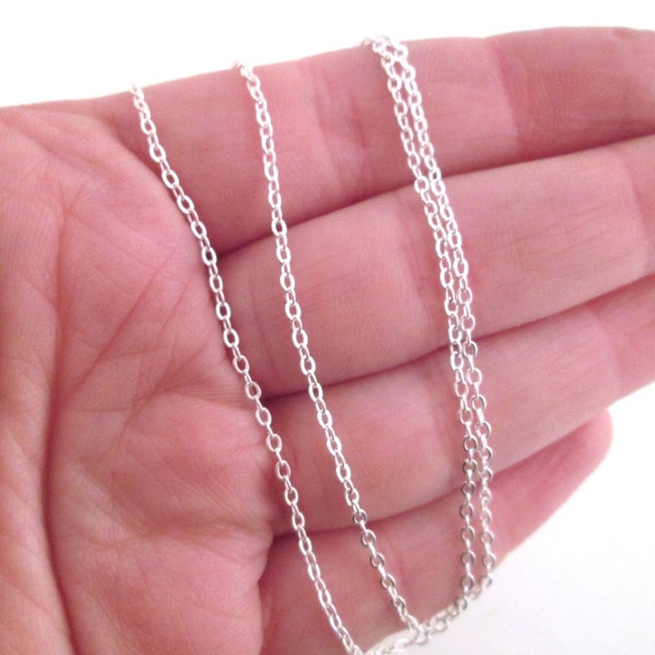 5 Piece DESTASH SALE 28 inch Defective clasp Silver plated finished chains,  links 2mm long, 1.5mm wide, H411