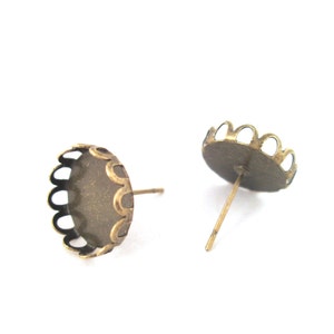 Antique brass plated round 12mm lace bezel earrings, bronze ear stud blank bases (Pick your amount), C149