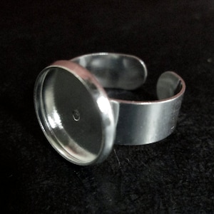 Fünf 14 mm runde Ringrohlinge, versilbertes Ringrohling mit offener verstellbarer Manschettenrückseite, A93