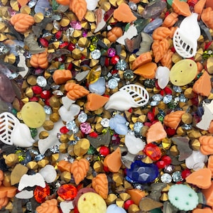 10 Grams Grab Bag of Flatback and Pointy Vintage Rhinestones, Resin Plastic and Glass Cabochons