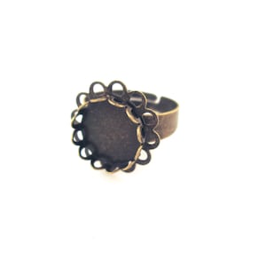 12mm brass plated round scalloped bezel ring blanks, bronze lace edge ring base pick your amount, A197