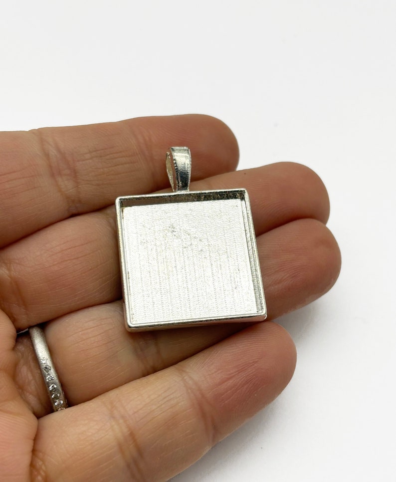 Five 20mm silver plated square bezel settings, B123 image 4