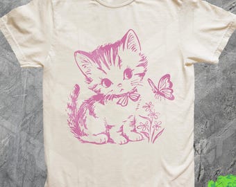 Niedliches Schmetterlings Kätzchen Tshirt, Komfort Farben, lustiges Kätzchen Shirt, Vintage Katzen T-Shirt, Meme Shirt, Geschenk für sie, Gag Geschenk, Sarkasmus, niedlich, Unisex