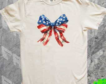 4. Juli Coquette Bow Shirt, Fourth of Jully Tshirt, T-Shirt mit der amerikanischen Flagge, USA, Patriotisch, Comfort Colors Tee, Coquette Bow Shirt, Unisex
