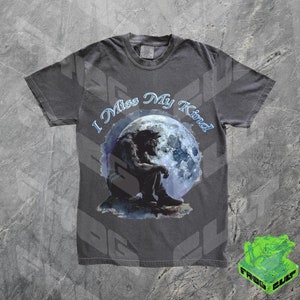 I Miss My Kind Alpha Wolf Vintage 90s T-Shirt, Retro Meme Tee, Emo Silly Animal Graphic Shirt, Alpha Wolf Shirt, Werewolf Shirt, Meme Shirt