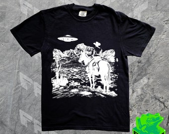 90s Cowboy UFO Shirt, Comfort Colors, Y2k Retro Western T-Shirt, Funny Gag Gift TShirt, Vintage Rodeo T Shirt, Wild West Tee, Gift For Him