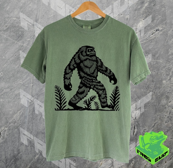 Vintage Bigfoot Sasquatch Shirt, Comfort Colors, 90s Screen Print Graphic Tee, Cryptid Alien Tshirt, Nature Forest Lover, Gift For Him, Dad