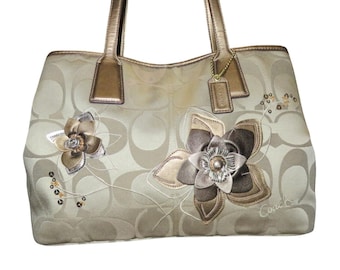 Coach Signature C Floral Applique Frame Kisslock Carryall Satchel Handbag