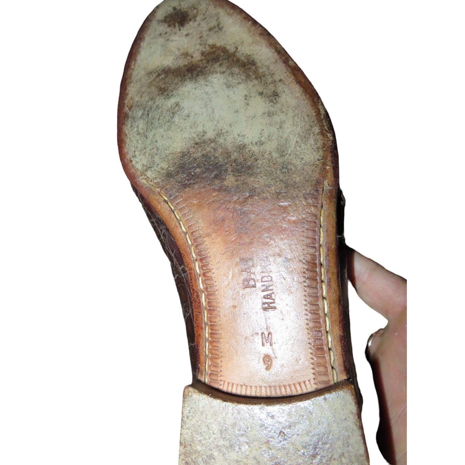 Bally display picture 1