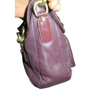 Sac violet Coach Kristin Spectator autruche en cuir mélangé gaufré à rabat image 4
