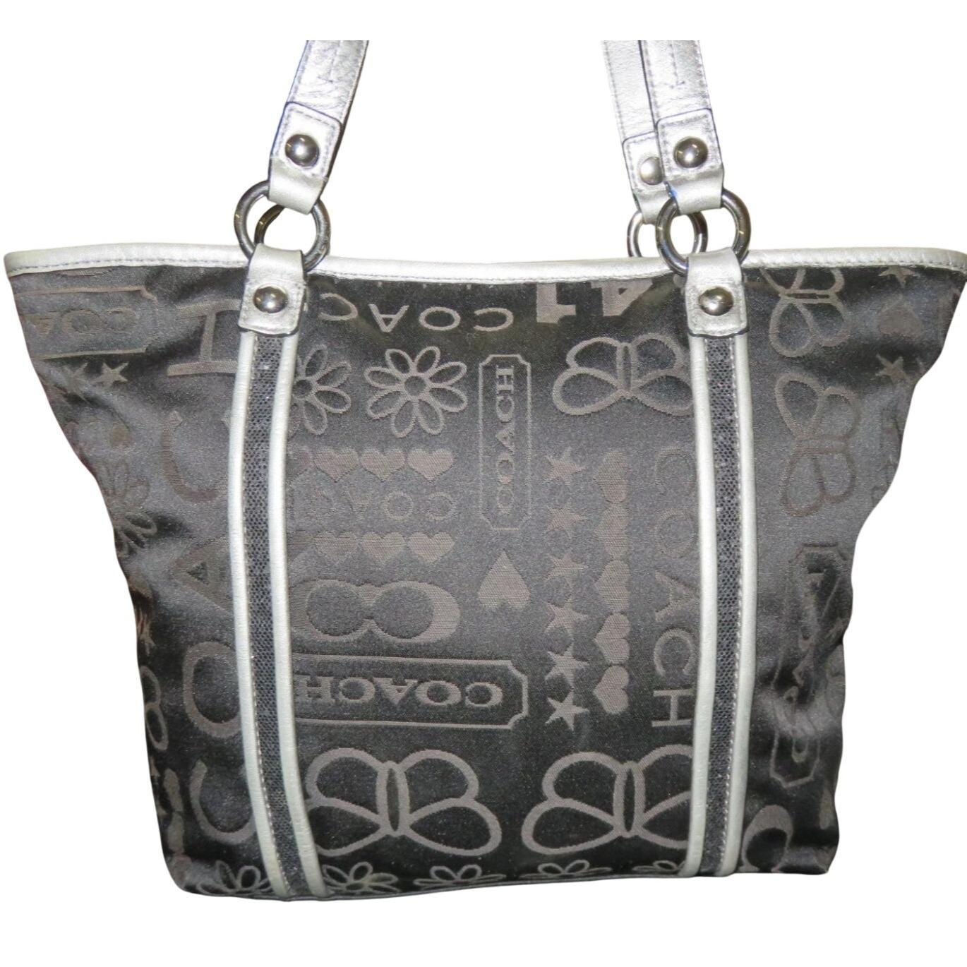 バッグ COACH POPPY Logo Tote Silver Gray il_fullxfull.7795776535_rea0.jpg